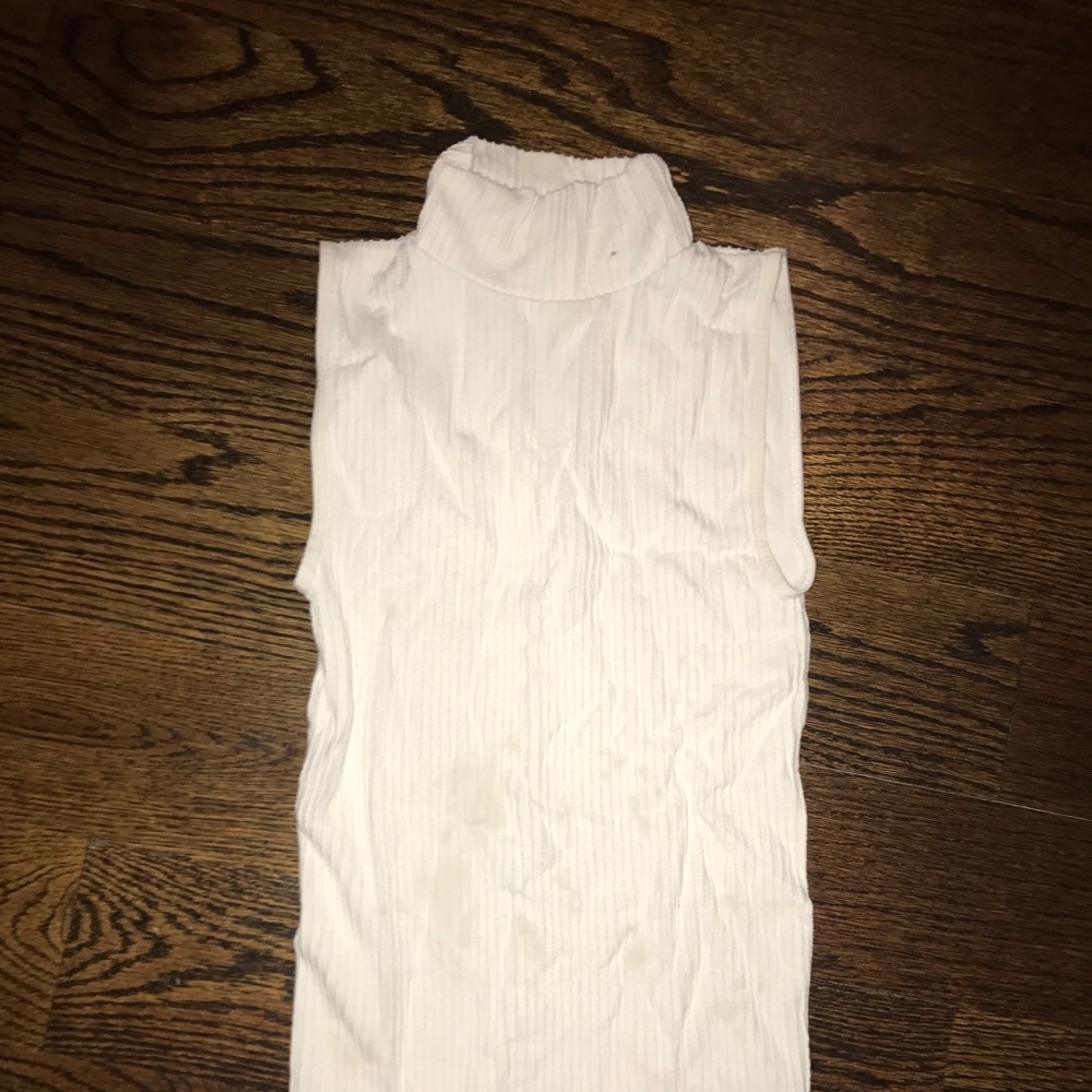 Free People white sleeveless turtle neck